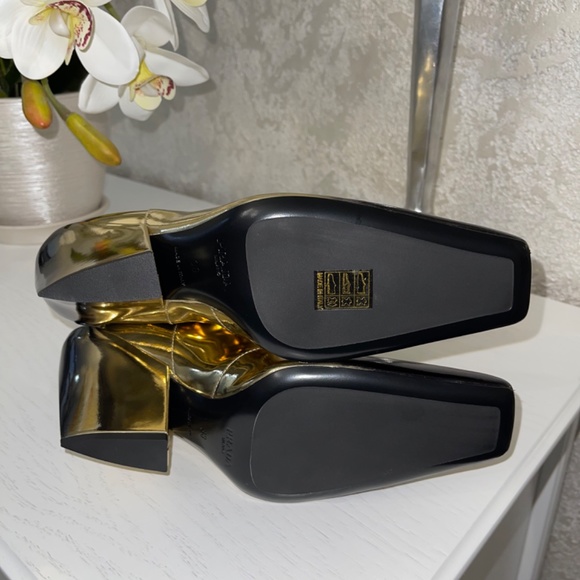 $1,650 Prada Gold Metallic Brushed Calf Leather Chelsea Boots Sz 38 AUTHENTIC😍 - Picture 9 of 17
